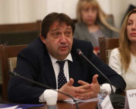 Шишков: Започваме да глобяваме строителите за незаконно строителство
