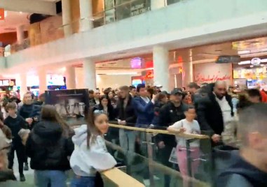 Отново евакуираха столичен мол заради фалшив сигнал за бомба Прочетете