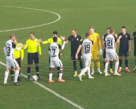 Локо се справи с украинци за първа победа в контролите