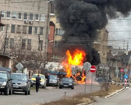 Цистерна с гориво се запали до поликлинка в Костинброд