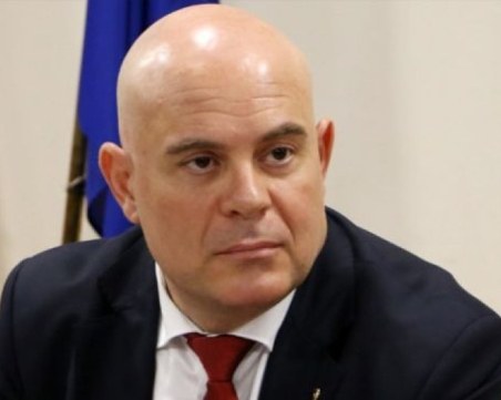 Иван Гешев ще участва в Националната молитвена закуска при президента Байдън