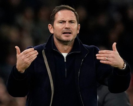 Официално: Евертън уволни Лампард