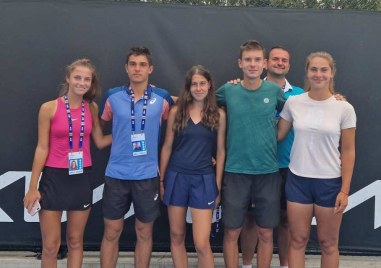 България има трима осминафиналисти при юношите и девойките на първия
