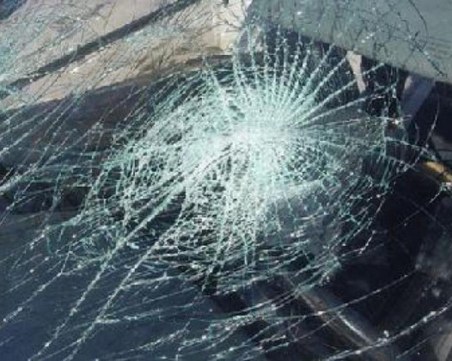 24-годишен потроши БМВ в пловдивско село