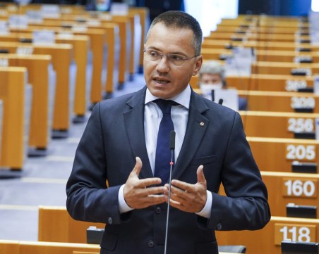 Джамбазки: Не мислих да ходя в Северна Македония, но как да откажа такава покана