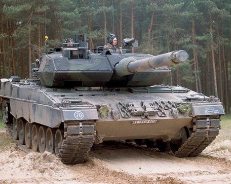 Германия ще изпрати поне една рота танкове „Леопард 2A6