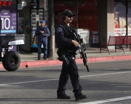 Три въоръжени нападение в САЩ! Седем жертви в Калифорния, двама ученици загинаха в Айова