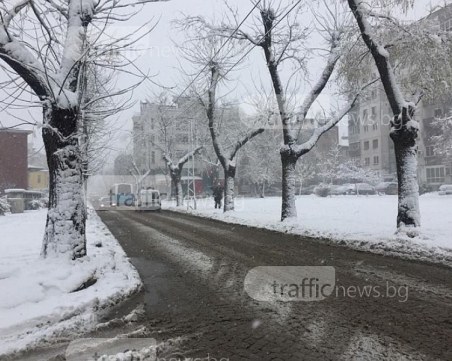 Зимата настъпва, снегът започва да обхваща страната