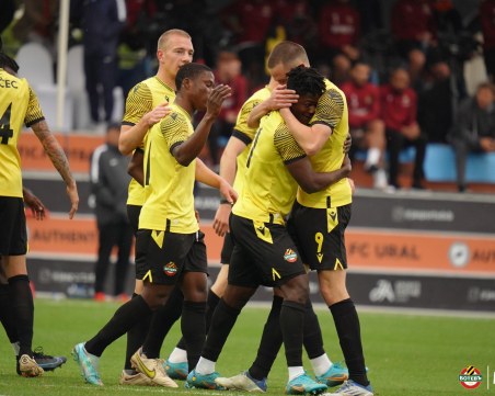 Ботев се справи с руския Урал в контрола