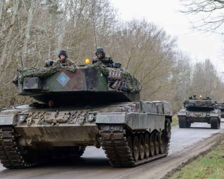 Германия изпраща танкове на Украйна. Москва: Решението е опасно