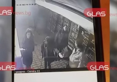 Камери записаха акт на агресия срещу деца в София Жена