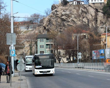 Заради грипа и ваканцията: Намаляват автобусите от градския транспорт в Пловдив