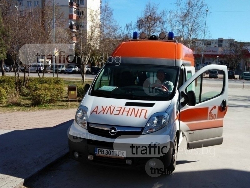Шофьор блъсна възрастна жена в Пловдив, откарана е в болница