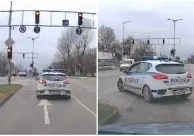 Полицейски автомобил направи забранена маневра на бул България в Пловдив