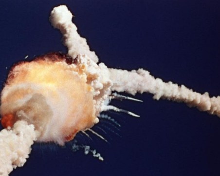 На този ден: Взривява се космическата совалка 