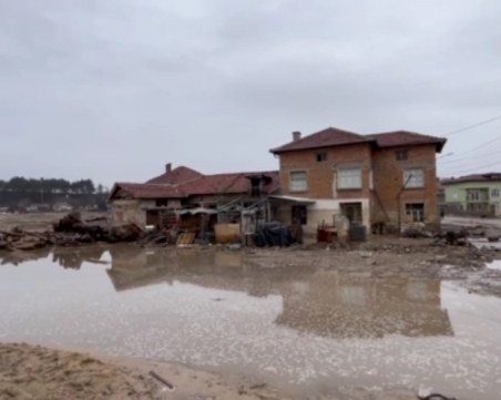 Шишков от Каравелово: Отпуснали сме пари, но проектите отнемат време