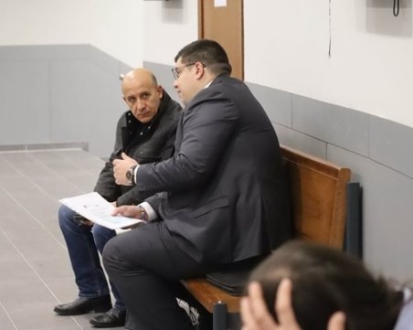 Синът на кмета на Панагюрище остава в ареста след заканите към депутат от 