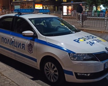 Хванаха 25-годишна полицайка с половин килограм марихуана