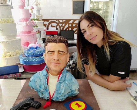 Млада дама твори скулптури от захар, които конкурират восъчните фигури на Мадам Тюсо