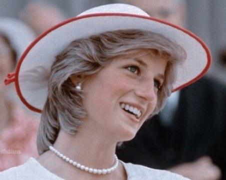 Продадоха на търг рокля на принцеса Даяна за $604 800