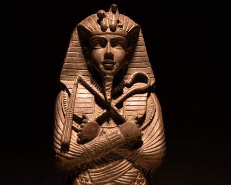 Учени разкриха тайните на 2300-годишна мумия