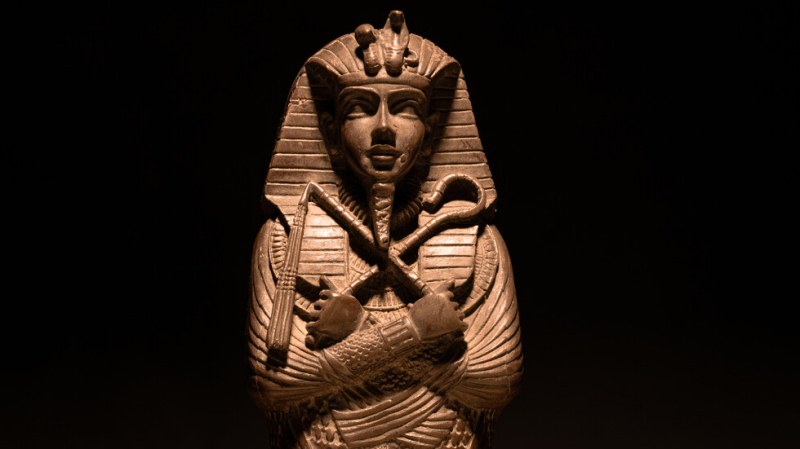 Учени са сканирали дигитално мумията на тийнейджър, починал преди 2300 години,