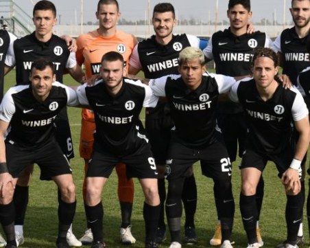 Локо с равенство с руснаци в последната си контрола в Турция