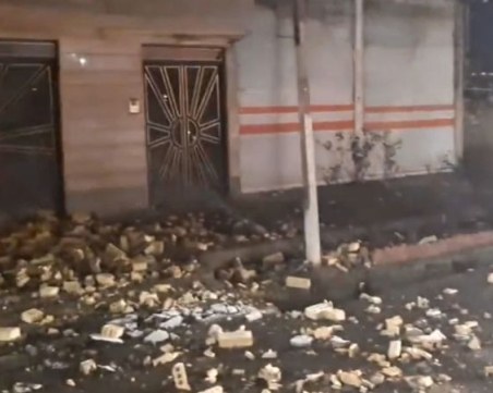 Силен трус в Иран! Има загинали и над 440 ранени