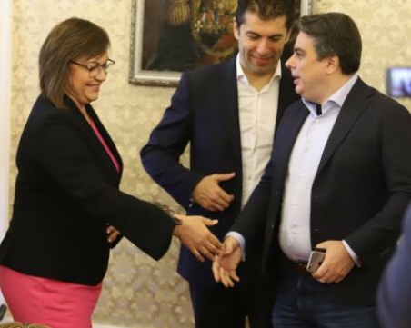 Василев: Няма как Нинова да не е знаела за оръжията, тя се подписваше на всичко