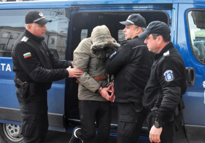 Съдът остави в ареста мъжа, обвинен в убийството на приятелката си във Варна