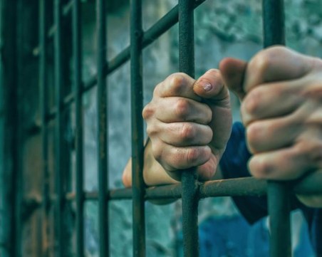 Американец лежа в затвора 23 години по погрешка