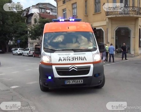 Микробус уби на заден ход пловдивчанин на паркинг, шофьорът избяга