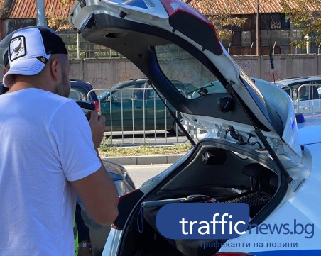 Спипаха пиян шофьор, без книжка, с краден камион да вози 3 малки деца