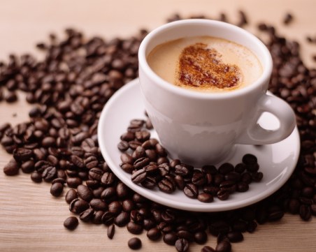 Според диетолозите кафето топи коремни мазнини