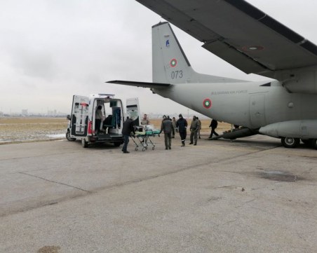 ВВС успешно транспортираха бебе, нуждаещо се от спешна медицинска помощ