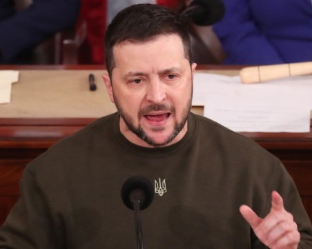 Зеленски: Руснаците са атакували Харков с ракета С-300