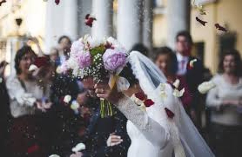Сватби, погребения и кръщенета - вече по-скъпо в части на страната