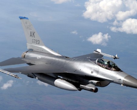 Байдън: САЩ няма да изпрати изтребители F-16 на Украйна