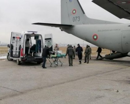 Бебето, транспортирано със „Спартан”, е в тежко състояние, но животът му ще бъде спасен