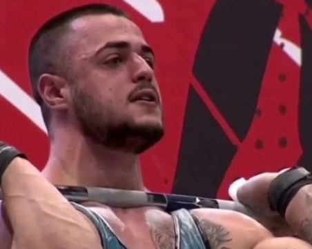 Осъдиха Карлос Насар, шофирал дрогиран и без книжка