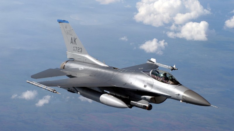 Байдън: САЩ няма да изпрати изтребители F-16 на Украйна