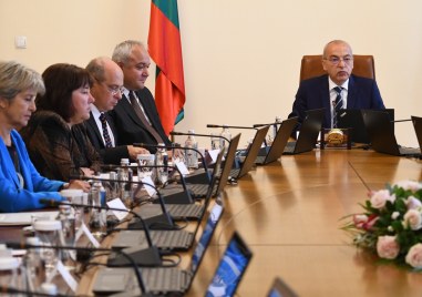 Последно редовно заседание на Министерския съвет преди президентът Румен Радев