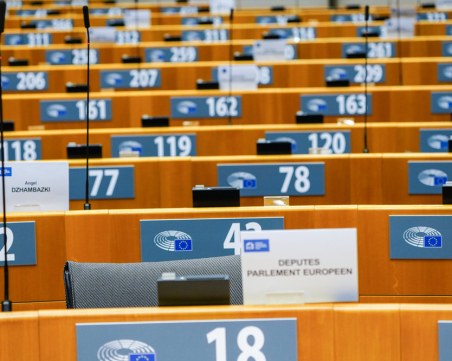 Парламентарните групи в ЕС подкрепят да бъде финансирано издигането на гранични огради