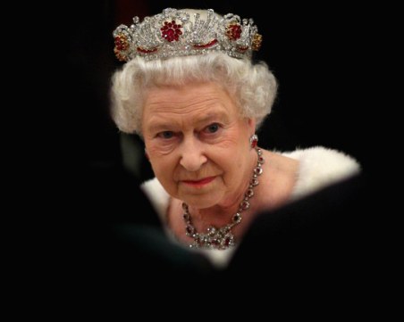 Мъж, планирал да убие кралица Елизабет II, се призна за виновен
