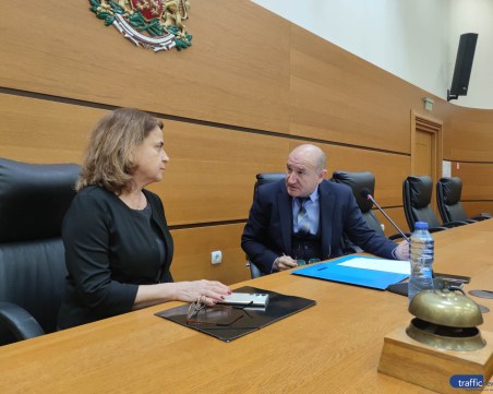 Правят временен бюджет на Община Пловдив, за да не изпадне в колапс цялата ѝ работа