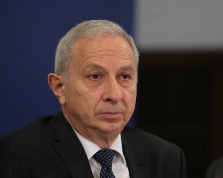 Проф. Огнян Герджиков: Не изключвам да наложим вето на РС Македония за ЕС