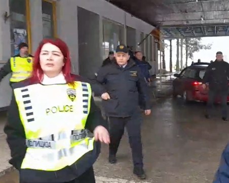 Напрежението на границата с РСМ продължава, стигна се и до бой