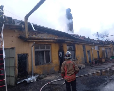 Прокуратурата разследва пожара в пловдивския затвор, основната версия – човешка грешка