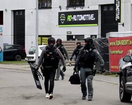 Разбиха мащабна българо-албанска наркогрупа, действала в Европа