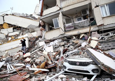 Броят на жертвите на разрушителните земетресения днес в Южна Турция